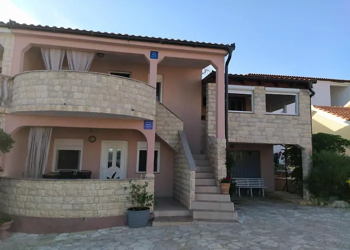Apartament Ruza